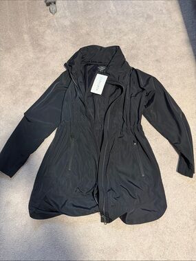 Athleta Black Packable Trench-Style Rain Jacket